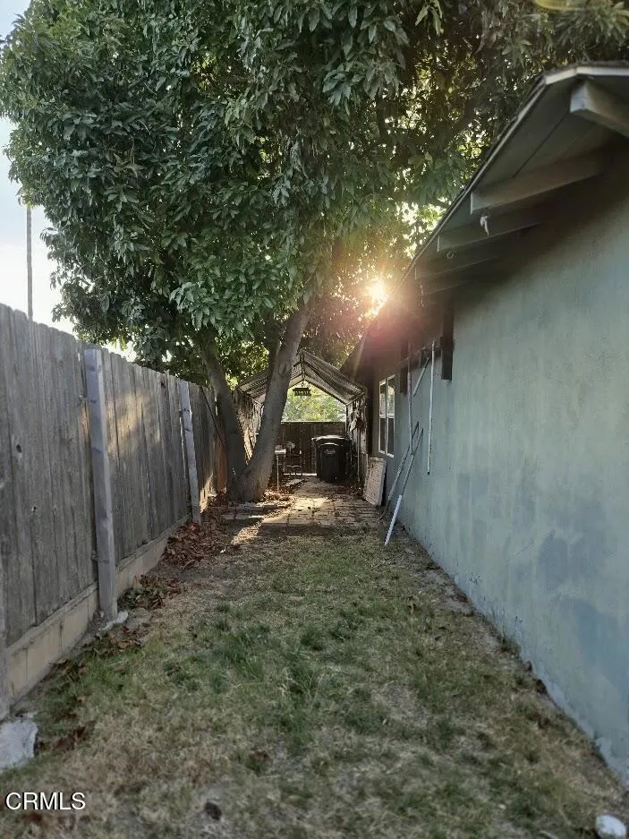 5106 LARKSPUR DRIVE Ventura, CA 93001