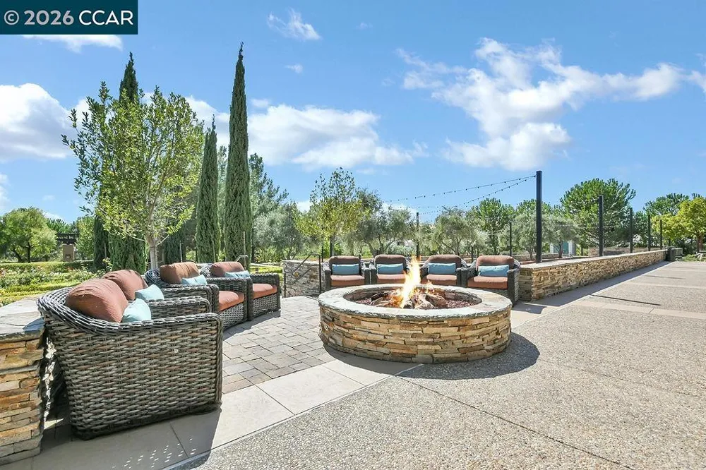 1083 Pomerol Cir Brentwood, CA 94513