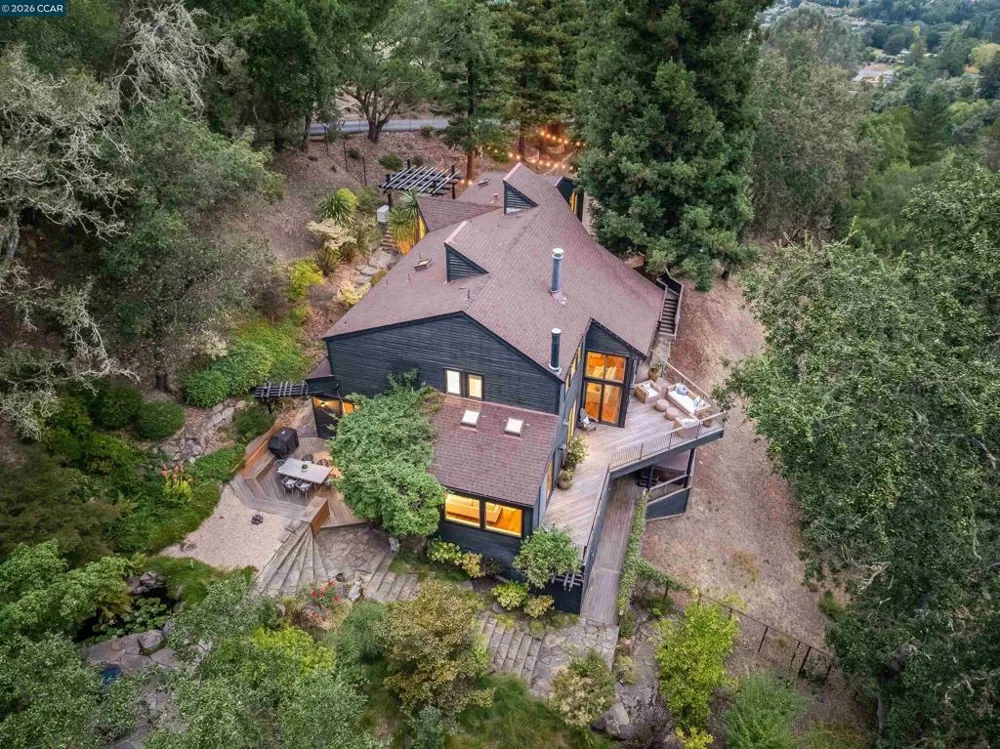 16 Valley View Ln Orinda, CA 94563
