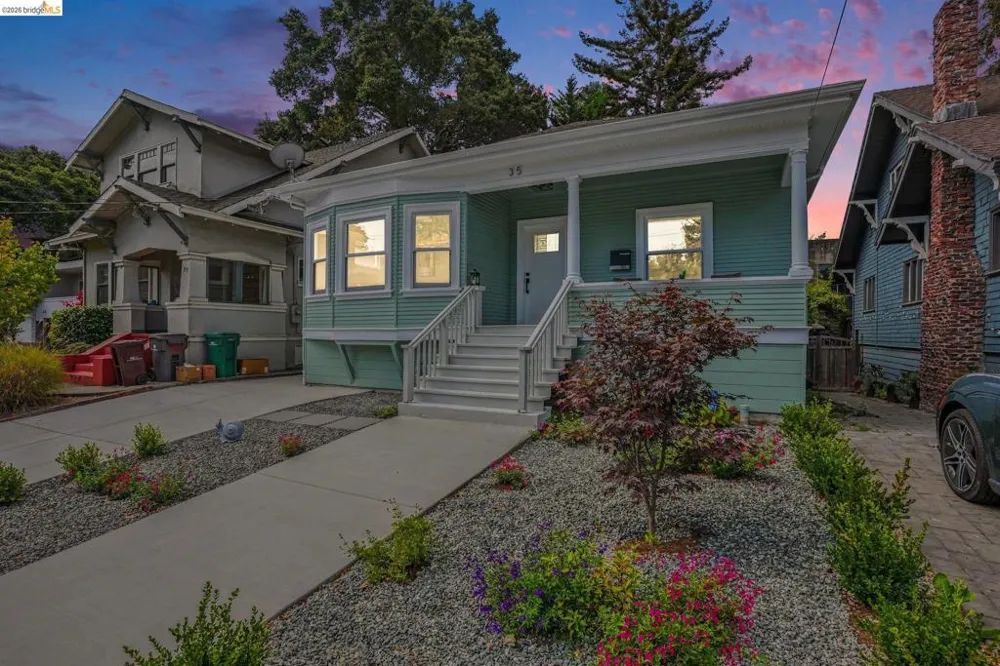 35 Randwick Ave Oakland, CA 94611