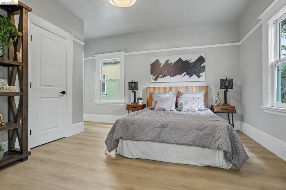 35 Randwick Ave Oakland, CA 94611