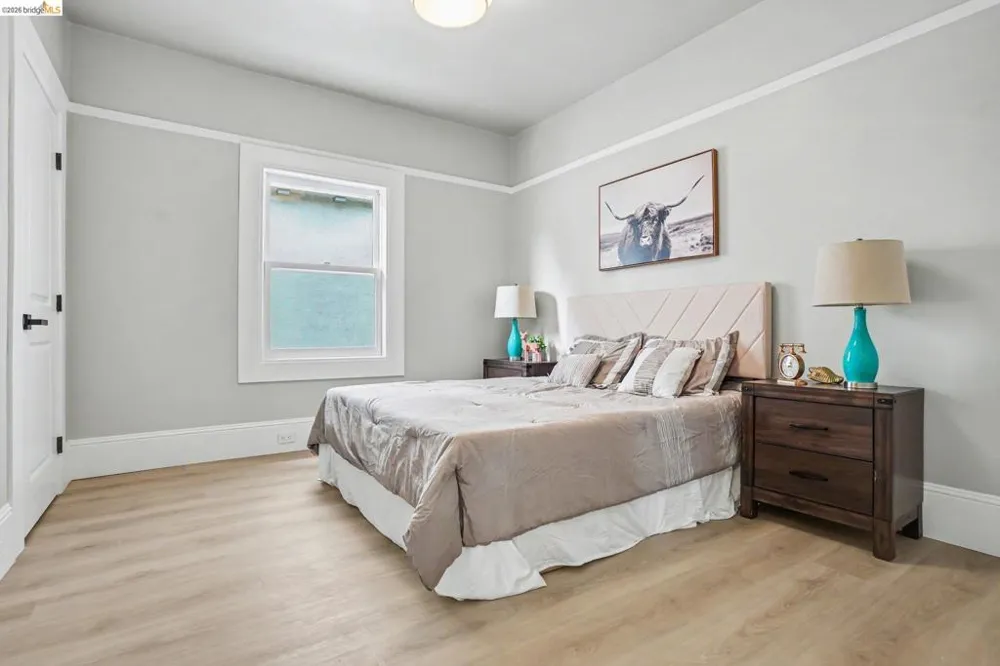 35 Randwick Ave Oakland, CA 94611