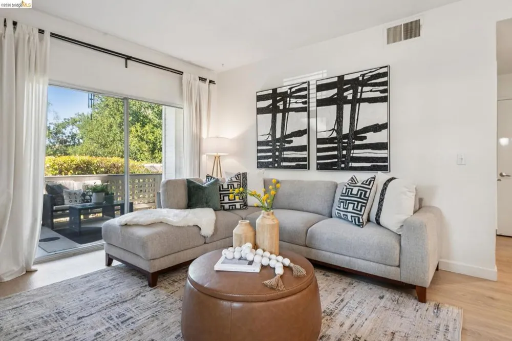 255 Florence Ct Hercules, CA 94547