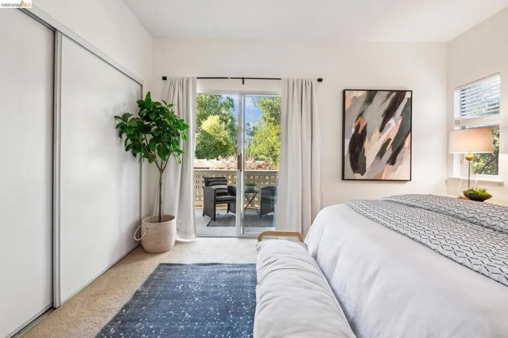 255 Florence Ct Hercules, CA 94547