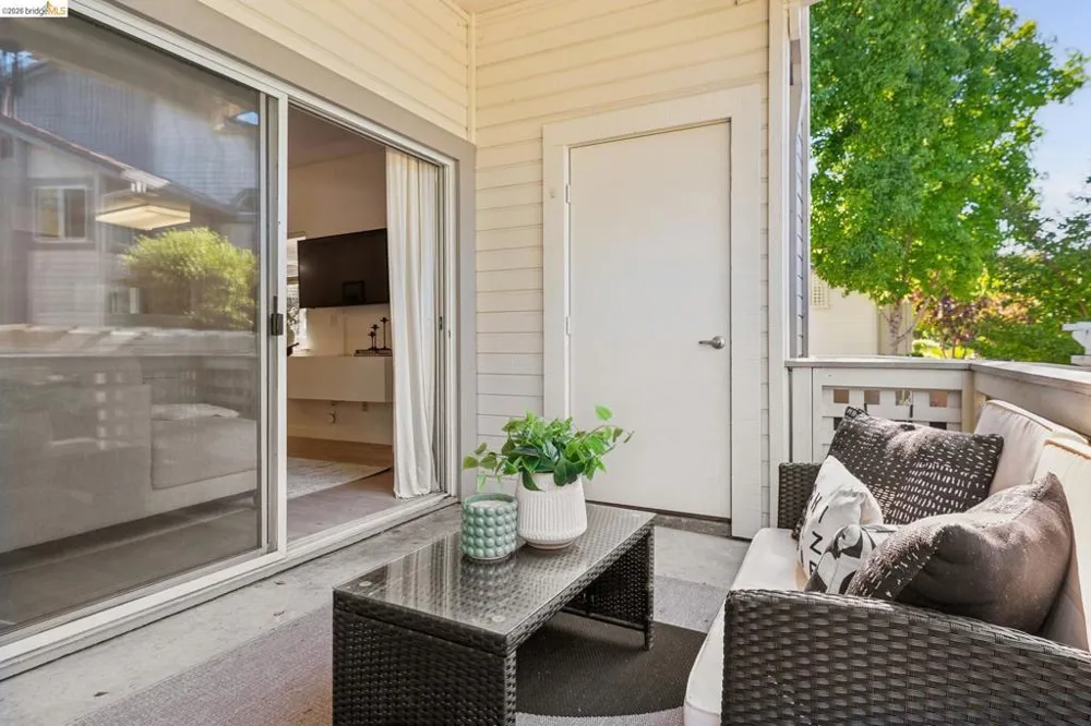255 Florence Ct Hercules, CA 94547