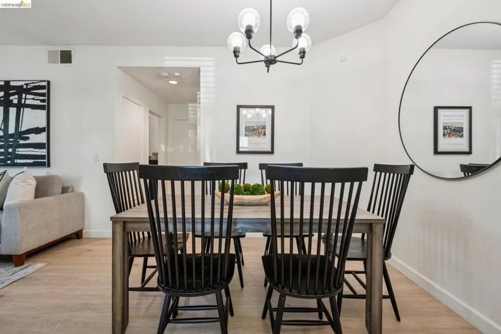 255 Florence Ct Hercules, CA 94547