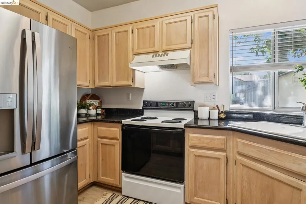255 Florence Ct Hercules, CA 94547