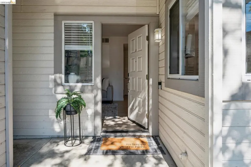 255 Florence Ct Hercules, CA 94547