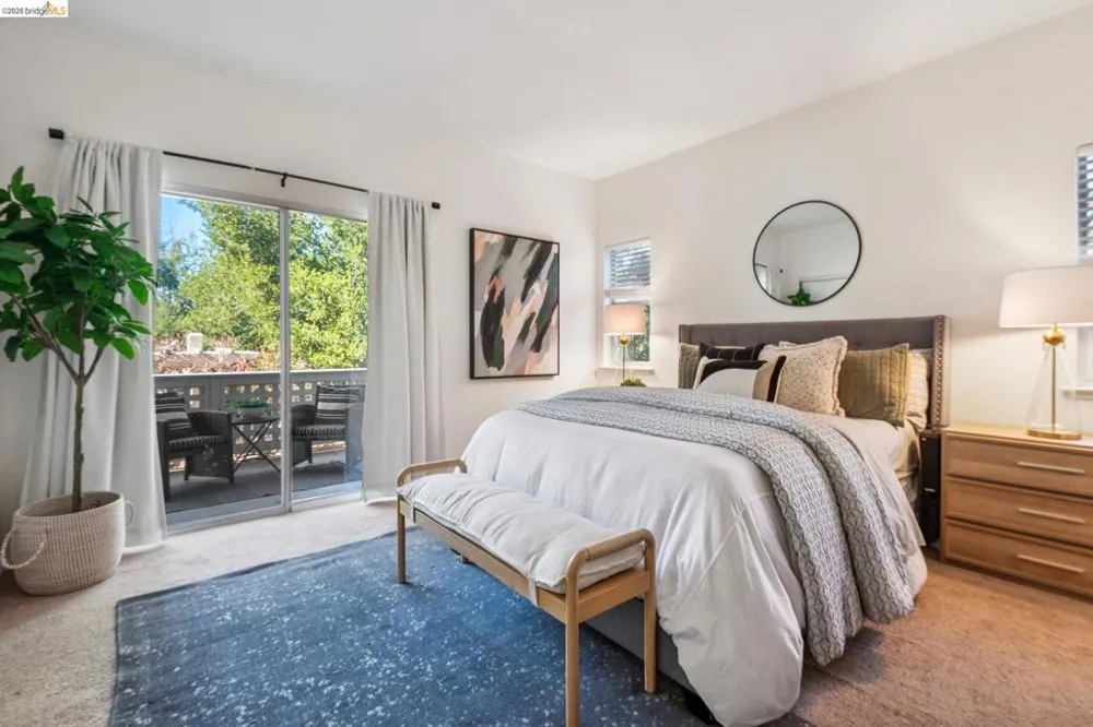 255 Florence Ct Hercules, CA 94547