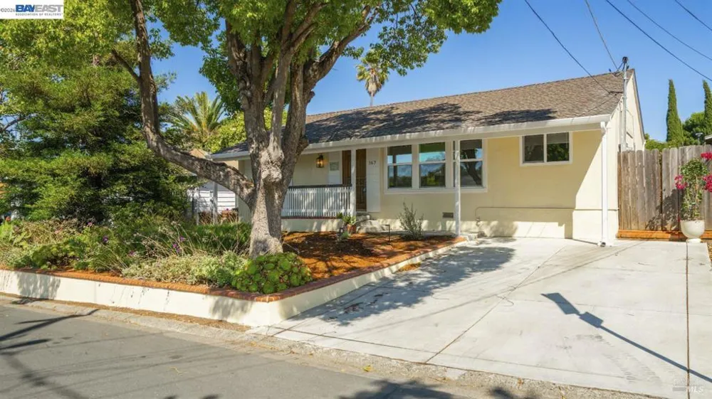 167 El Bonito Benicia, CA 94510