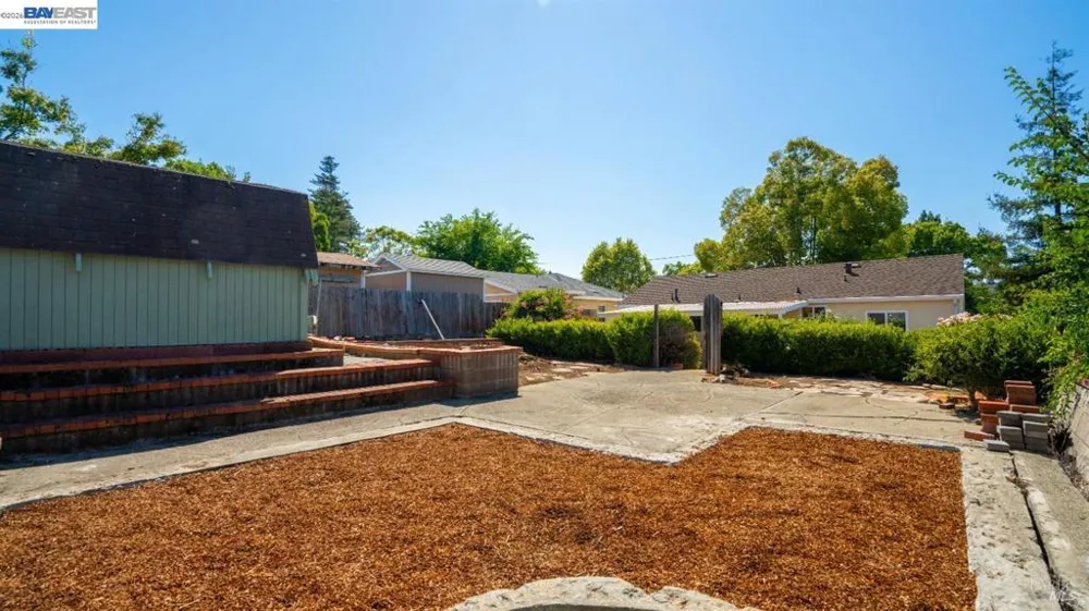 167 El Bonito Benicia, CA 94510