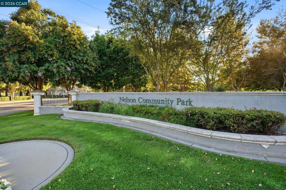 5683 Vintage Cir Stockton, CA 95219