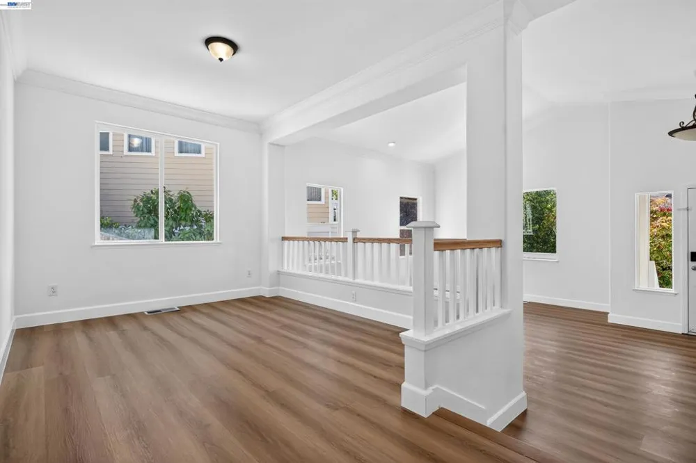 866 Bridgeway Cir El Sobrante, CA 94803