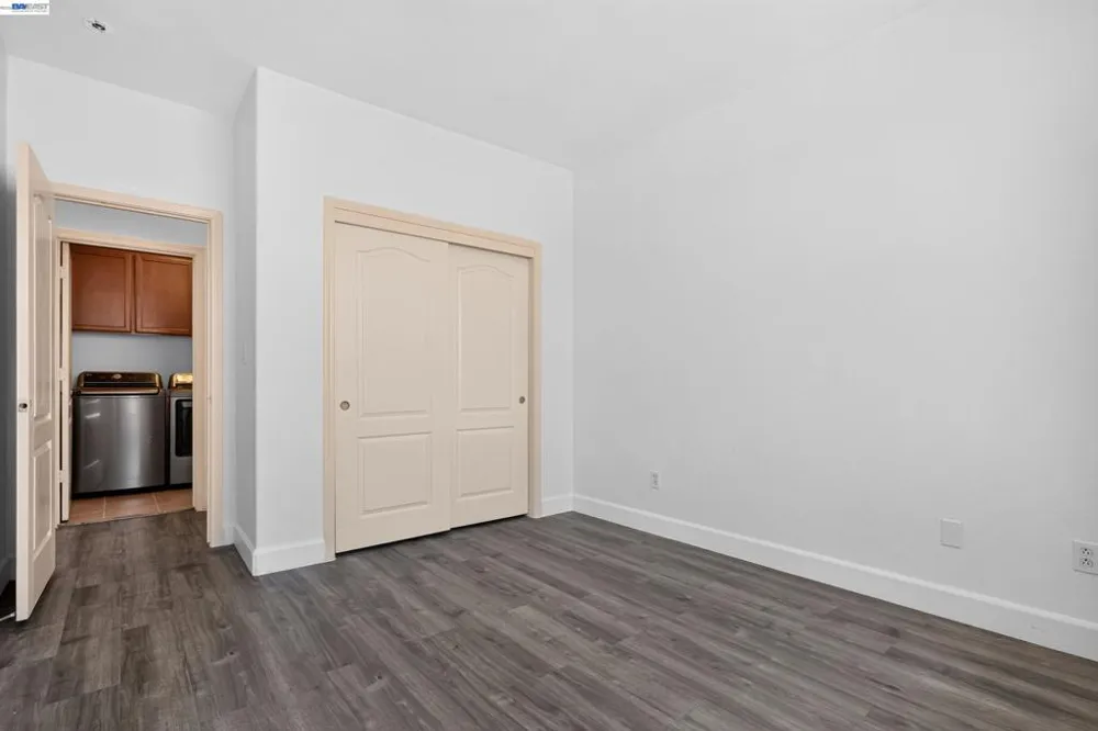 866 Bridgeway Cir El Sobrante, CA 94803