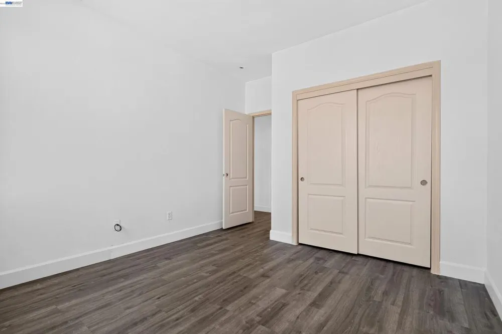 866 Bridgeway Cir El Sobrante, CA 94803