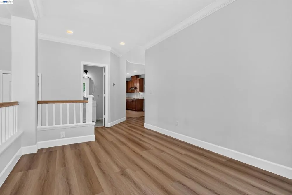 866 Bridgeway Cir El Sobrante, CA 94803