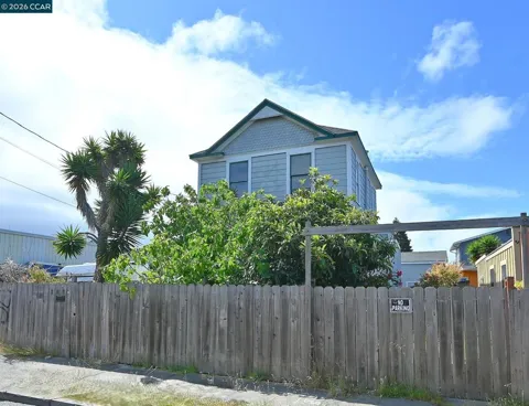 979 Grace Ave
