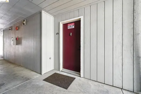 1333 N Camino Alto