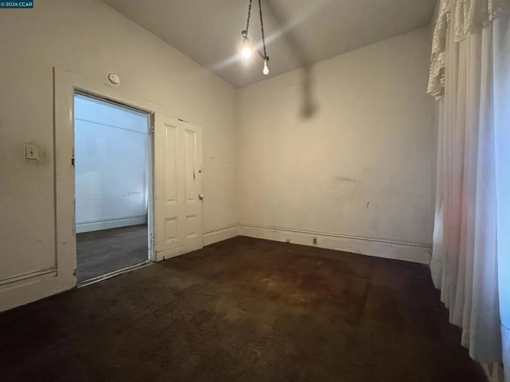 3513 Adeline St Oakland, CA 94608
