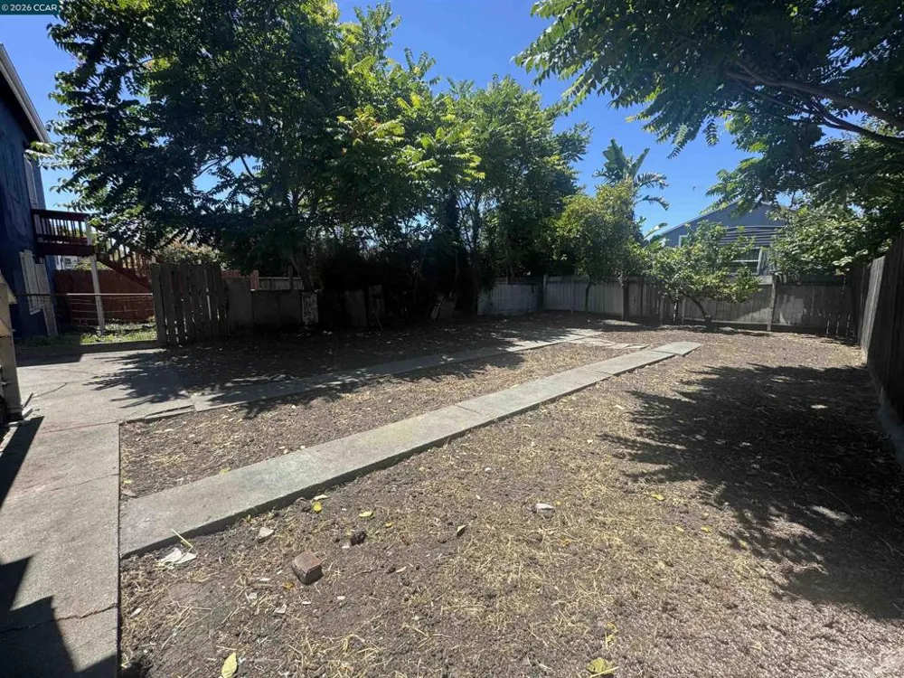 3513 Adeline St Oakland, CA 94608