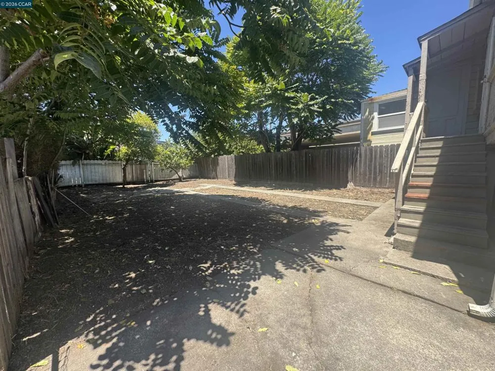 3513 Adeline St Oakland, CA 94608