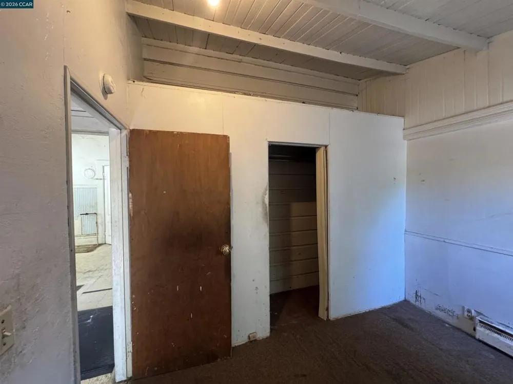 3513 Adeline St Oakland, CA 94608