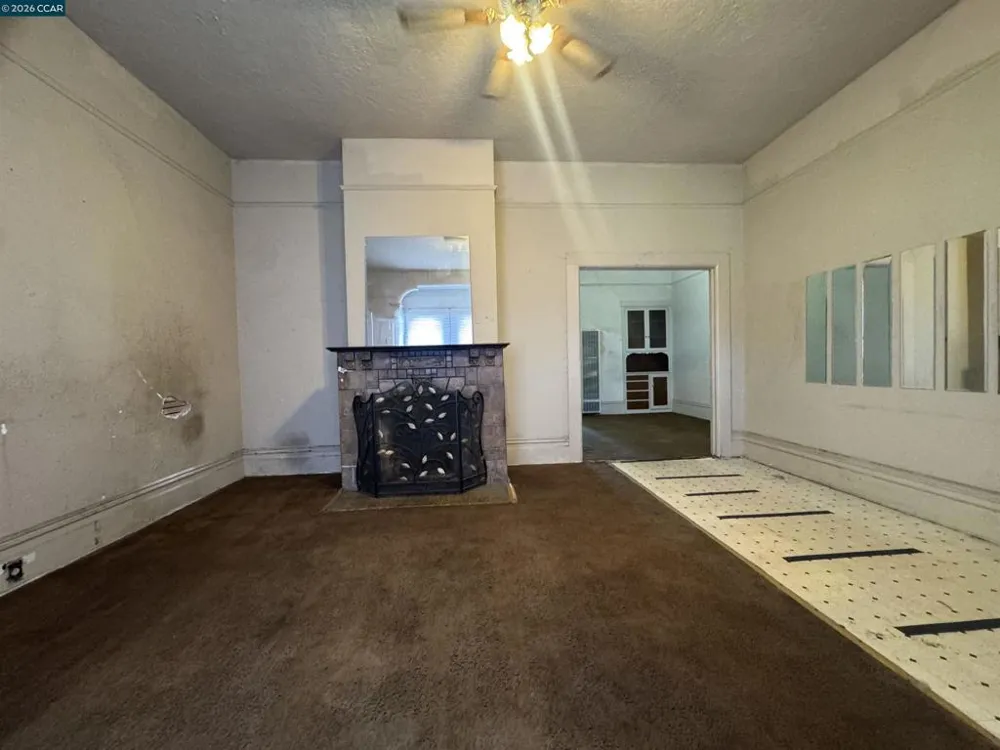 3513 Adeline St Oakland, CA 94608