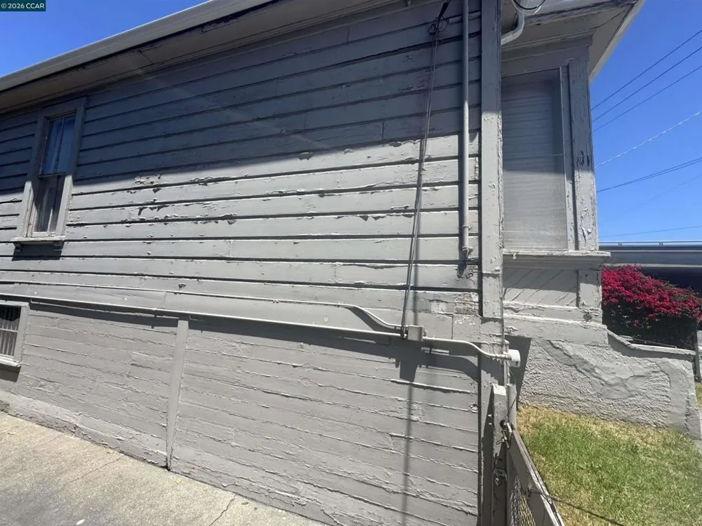 3513 Adeline St Oakland, CA 94608
