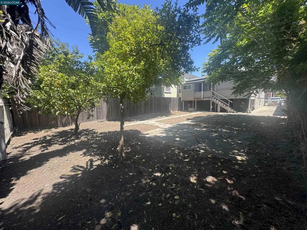3513 Adeline St Oakland, CA 94608