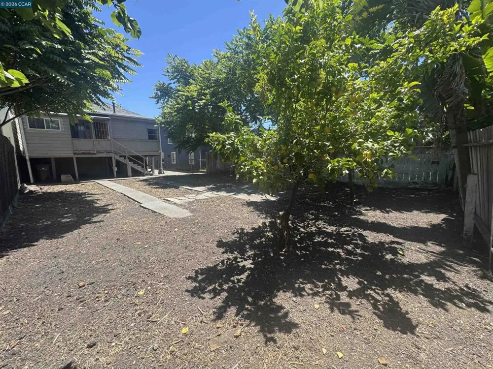 3513 Adeline St Oakland, CA 94608