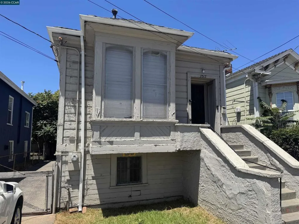 3513 Adeline St Oakland, CA 94608