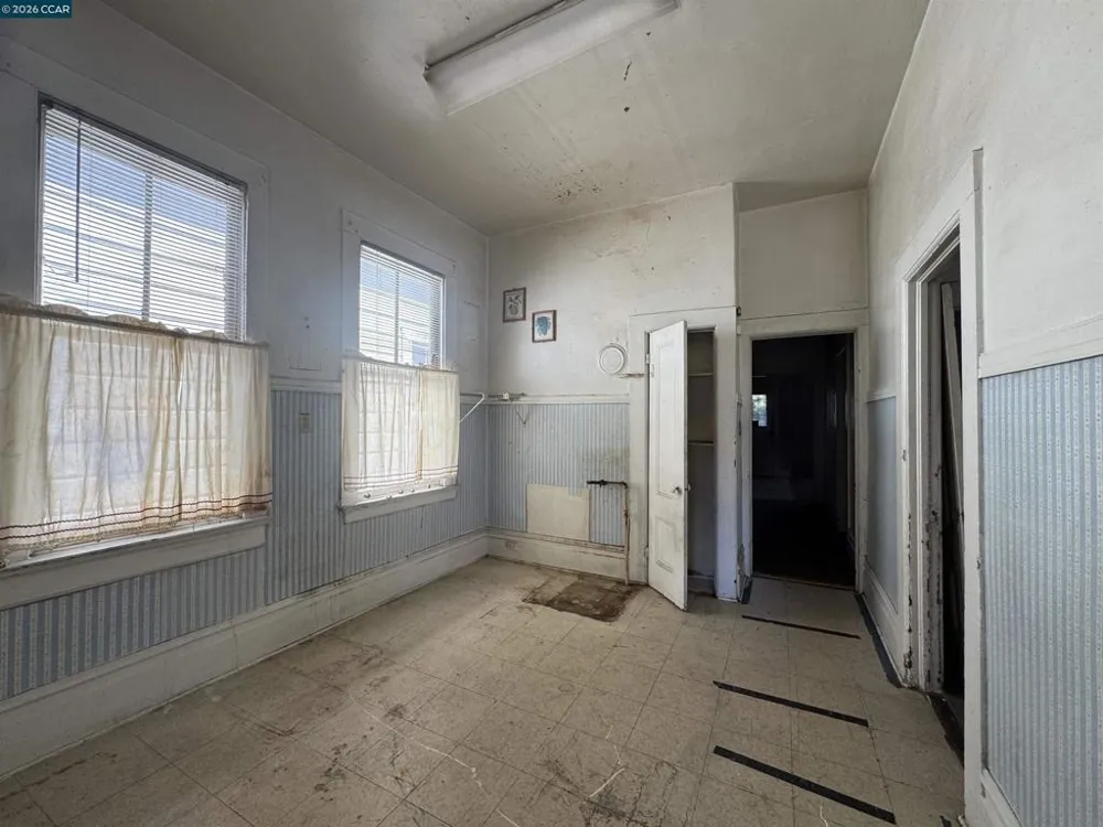 3513 Adeline St Oakland, CA 94608