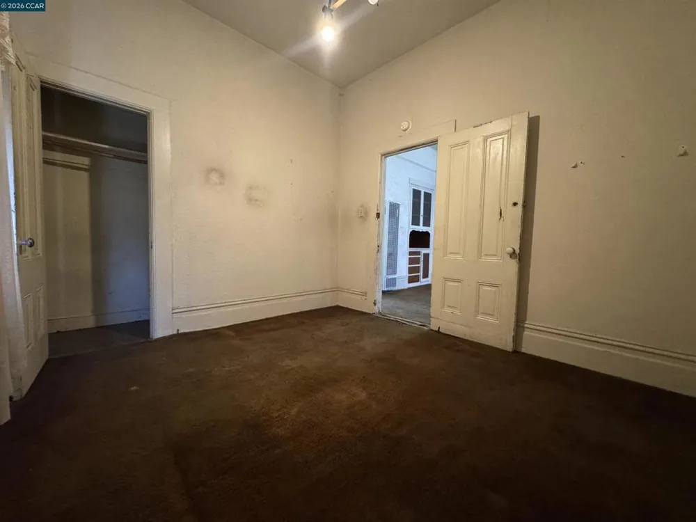 3513 Adeline St Oakland, CA 94608