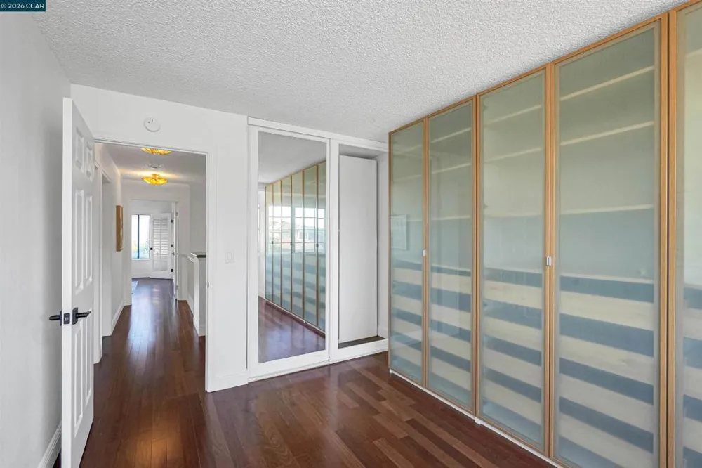 100 Opal Ct Hercules, CA 94547