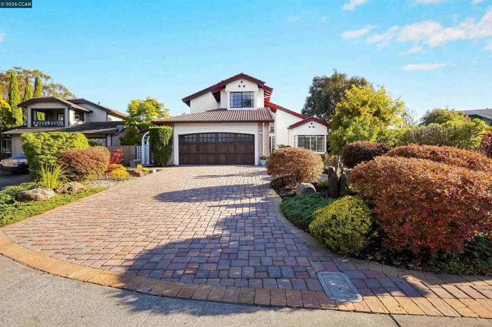 100 Opal Ct Hercules, CA 94547
