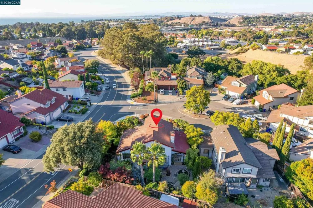 100 Opal Ct Hercules, CA 94547