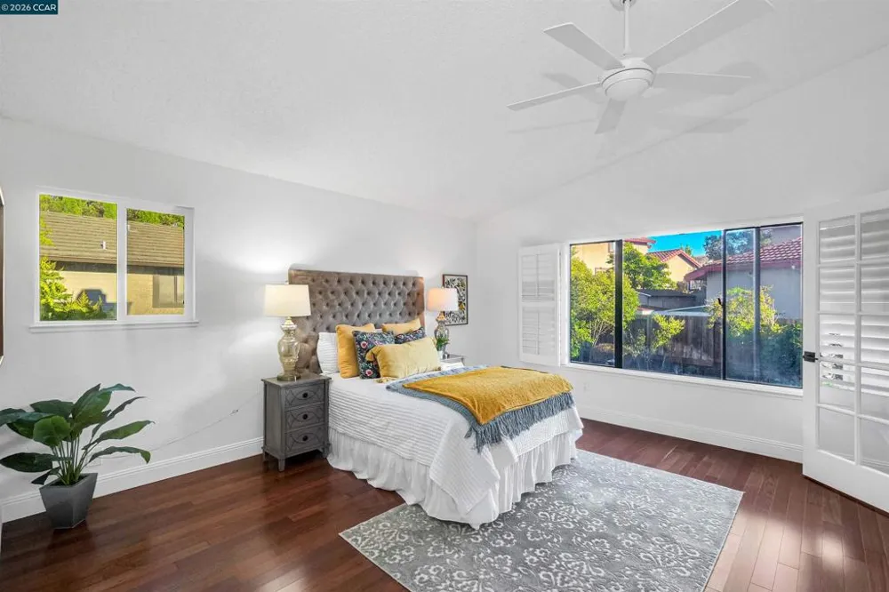 100 Opal Ct Hercules, CA 94547