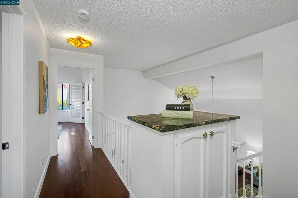 100 Opal Ct Hercules, CA 94547