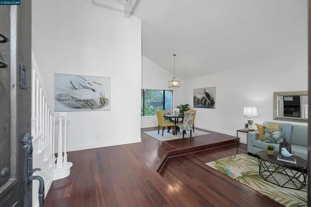 100 Opal Ct Hercules, CA 94547