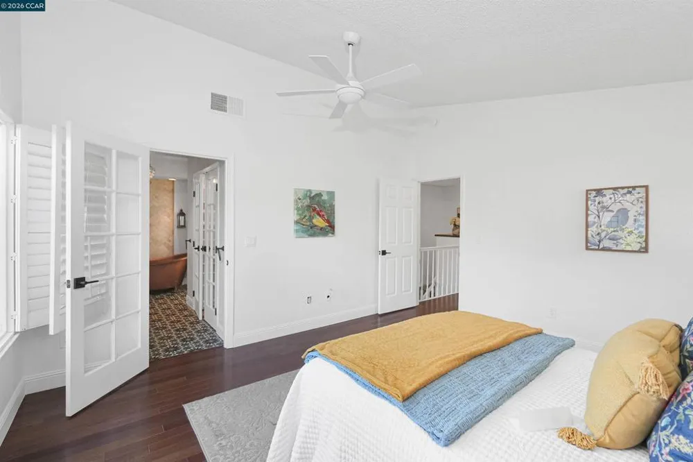 100 Opal Ct Hercules, CA 94547