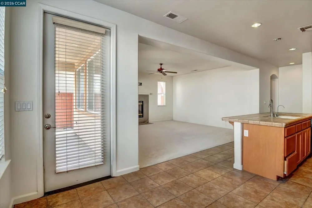 30 Echo Ct Patterson, CA 95363