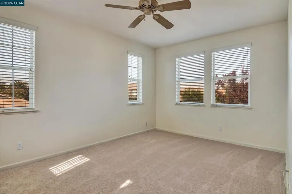 30 Echo Ct Patterson, CA 95363
