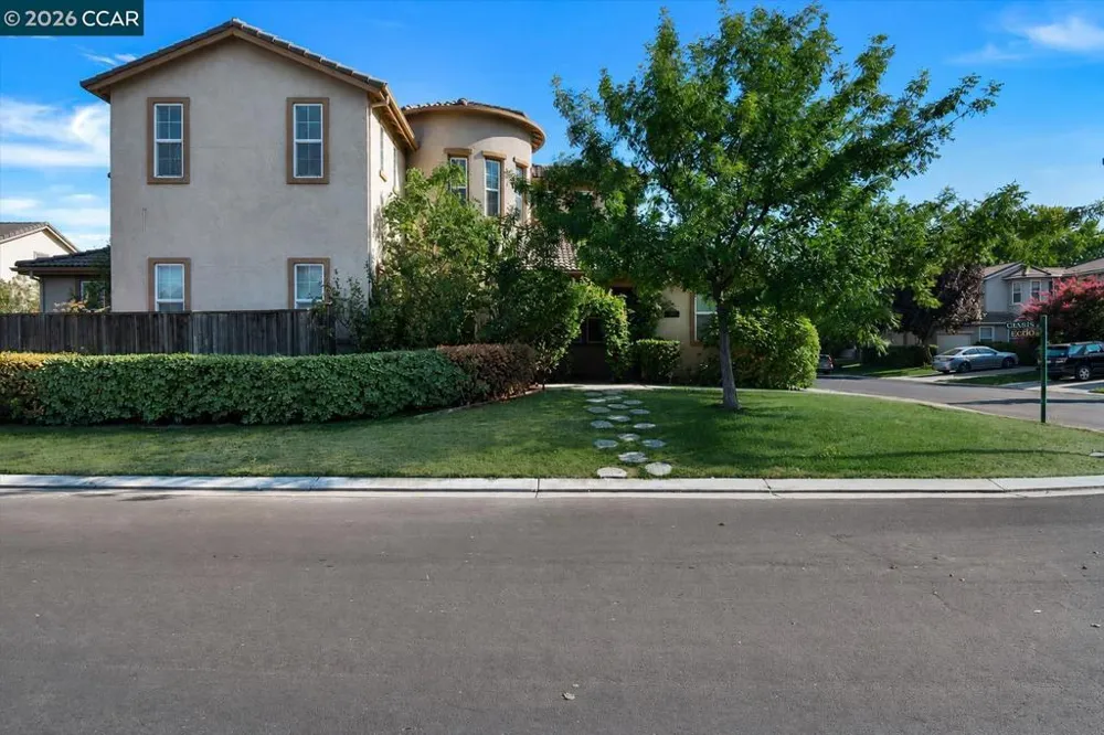 30 Echo Ct Patterson, CA 95363