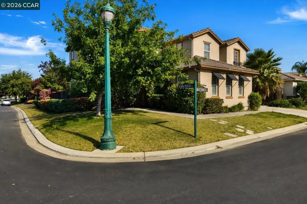 30 Echo Ct Patterson, CA 95363
