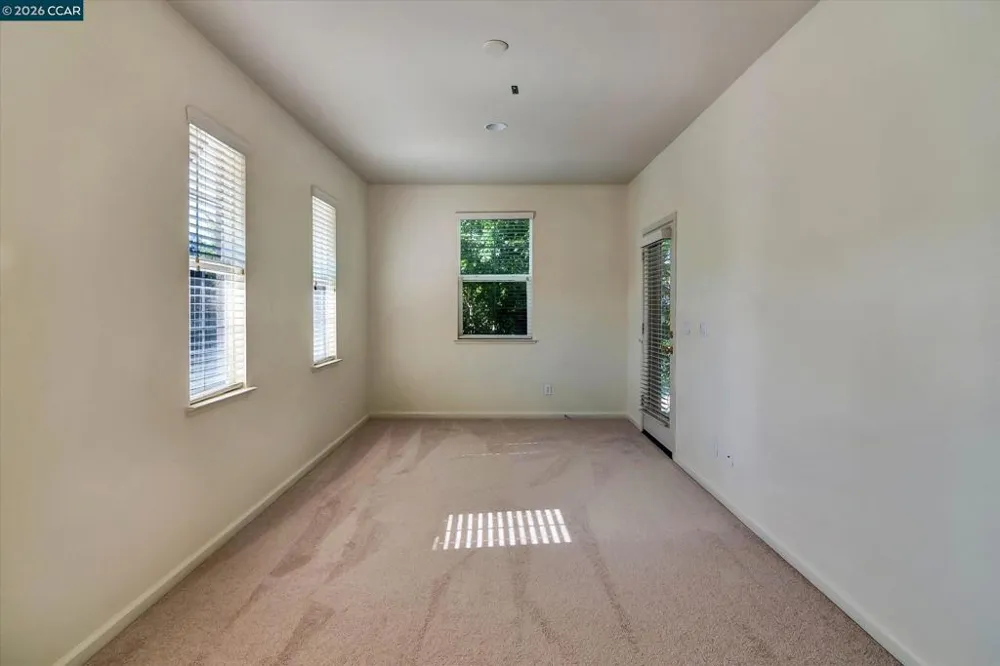 30 Echo Ct Patterson, CA 95363