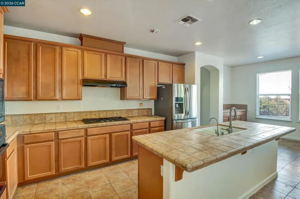 30 Echo Ct Patterson, CA 95363