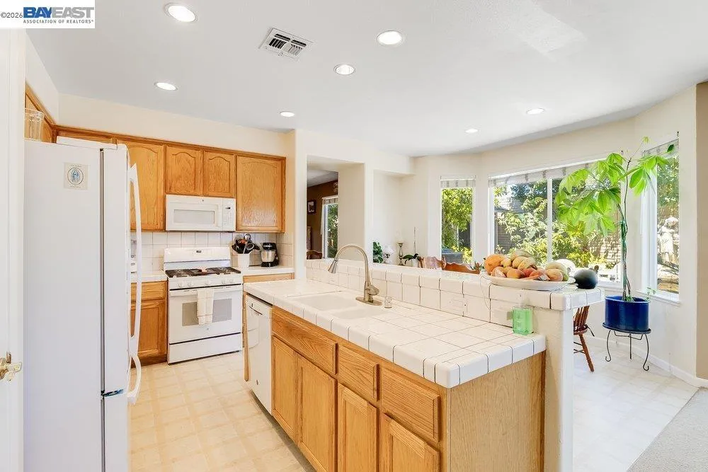 4746 Mammouth Ln Oakley, CA 94561
