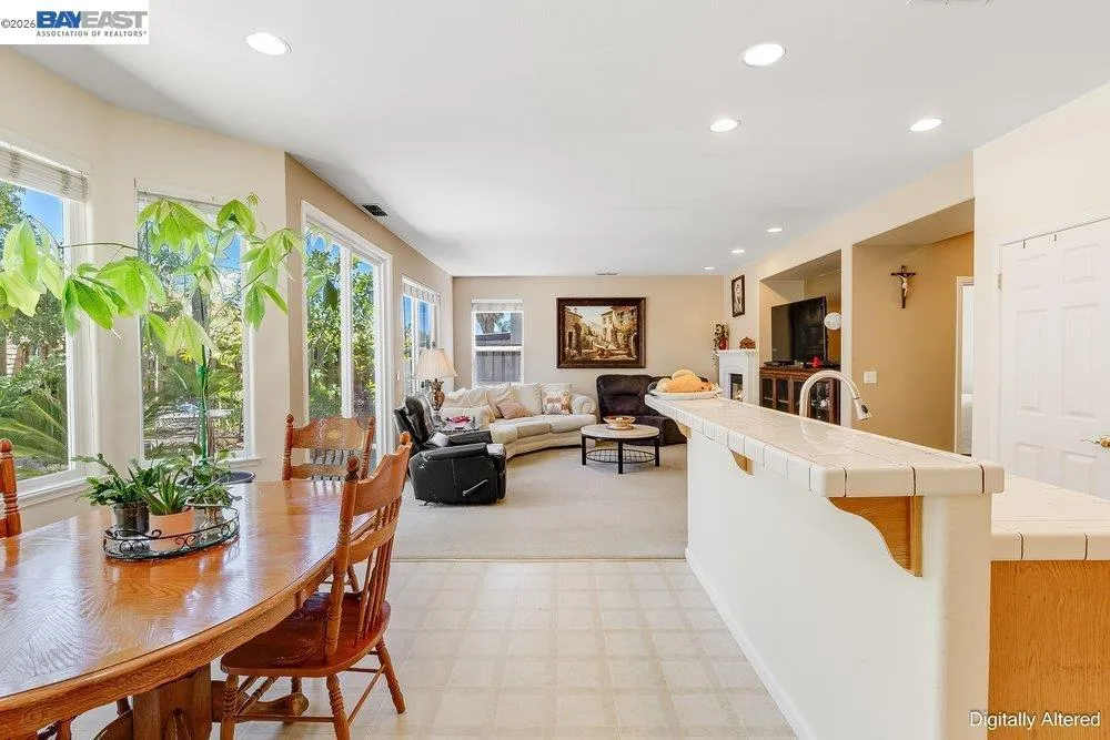 4746 Mammouth Ln Oakley, CA 94561