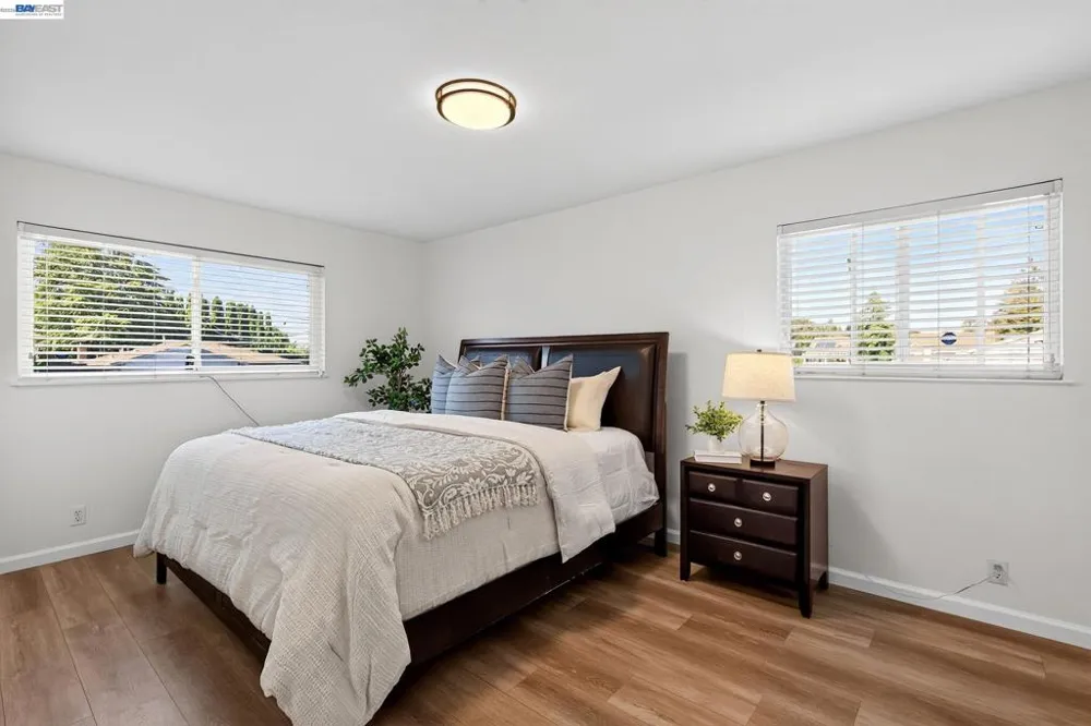 2464 Mikemary Ct Castro Valley, CA 94546