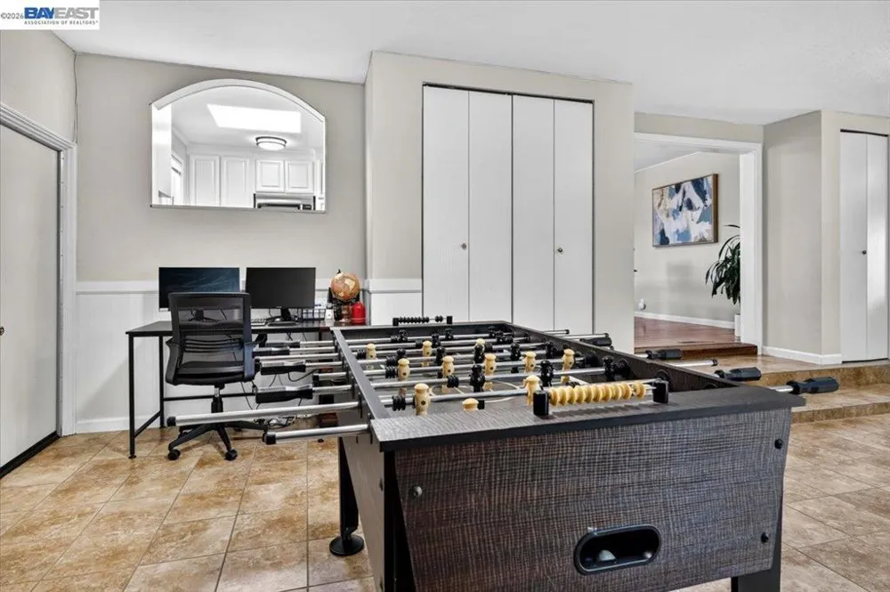 982 Ventura Ave Livermore, CA 94551